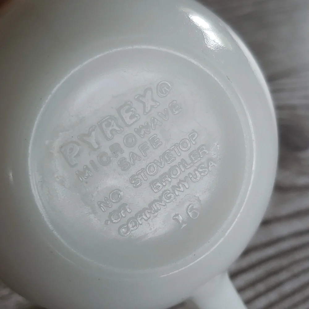 Pyrex Spice of life coffee mug